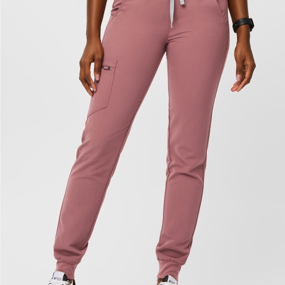 Figs Women’s Zamora Jogger Scrub Pants- Mauve- XL